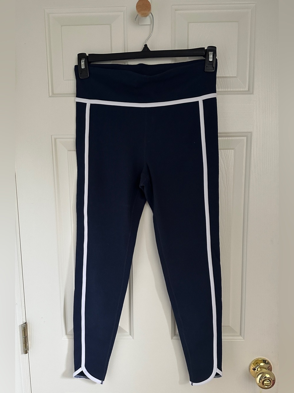 GapFit Leggings w/ White Piping